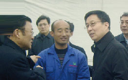 上海市委書(shū)記韓正來(lái)農(nóng)庭農(nóng)場(chǎng)考察