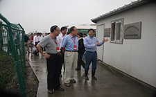 市人大考察松林田王豬場(chǎng)